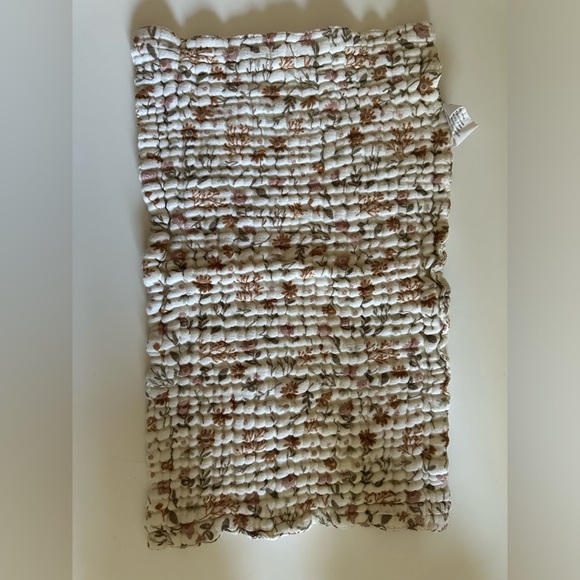 Mebie Baby & Mushie Burp Rags bundle - Picture 2 of 3